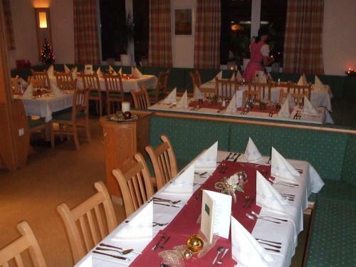 Hostal Familiengasthof Zirmhof