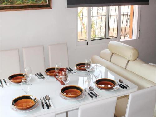 Three-bedroom Holiday Home In Los Alcazares