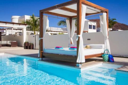 Playa Blanca Villa Sleeps 6 Pool Air Con Wifi