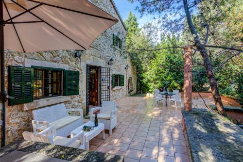 Pollenca Villa Sleeps 6 Pool Air Con Wifi