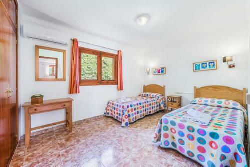 Port De Pollenca Villa Sleeps 10 Pool Air Con Wifi