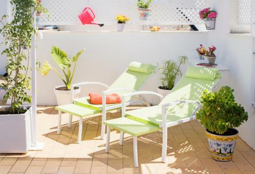 Summerland Apartments Rota