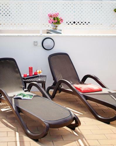 Summerland Apartments Rota