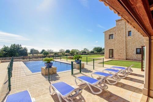 S'horta Villa Sleeps 8 Pool Air Con Wifi
