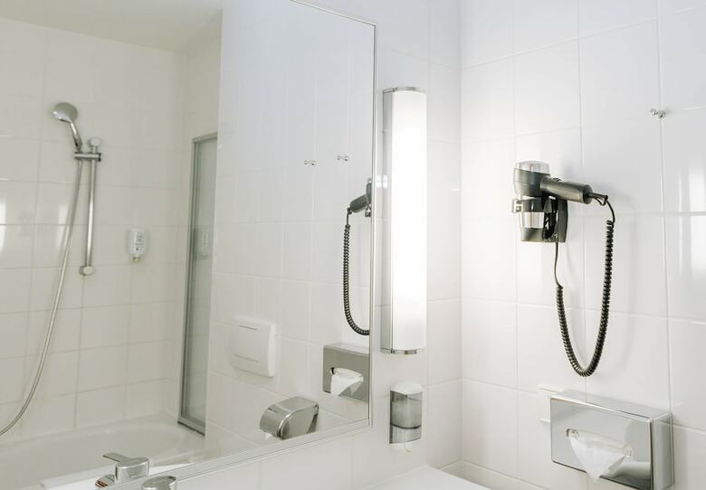 Airport Boutiquehotel Hein