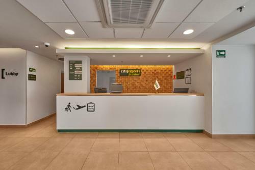 Hotel City Express Junior Leon Centro De Convenciones