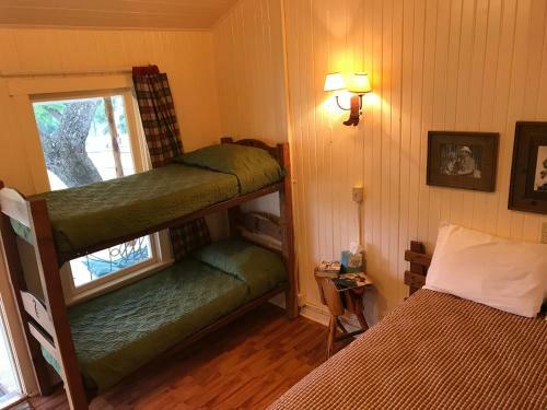 Hotel Twin Elm Guest Ranch And 2e Rv Resort