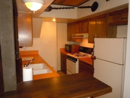 Two-bedroom Standard Unit #53 By Escape For All Seasons