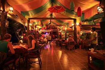Hotel Lanta Pavilion Resort