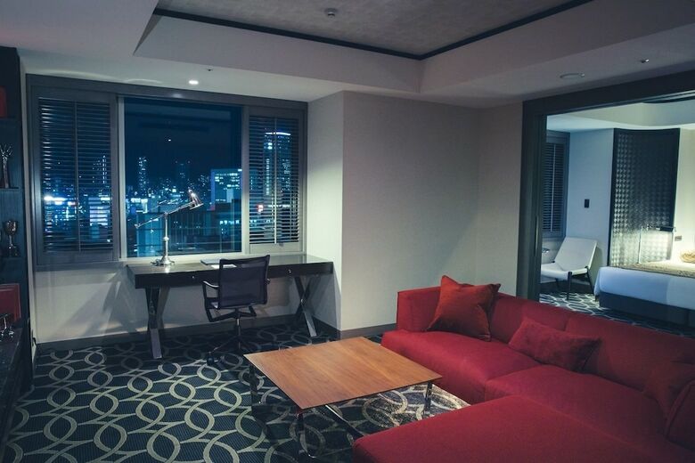 Oriental Hotel