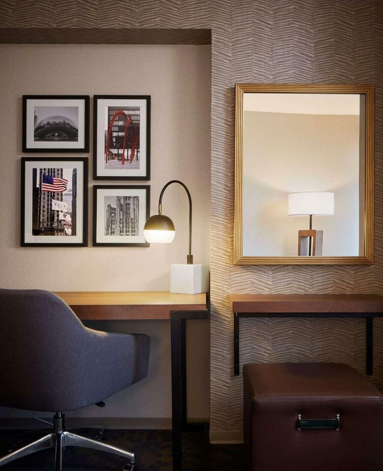 Hotel Hampton By Hilton Chicago Downtown West Loop