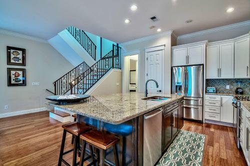 Ocean Escape Home