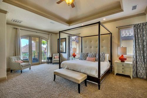Casa De Palms Home