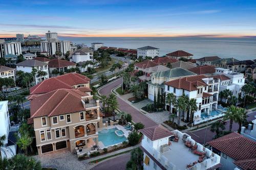 Gigglin Marlin Home