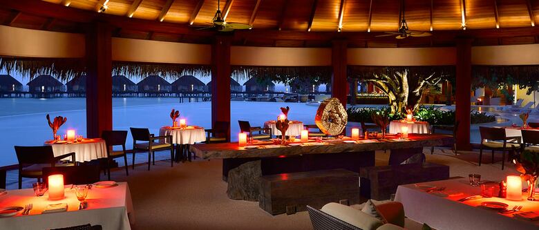 Hotel Dusit Thani Maldives