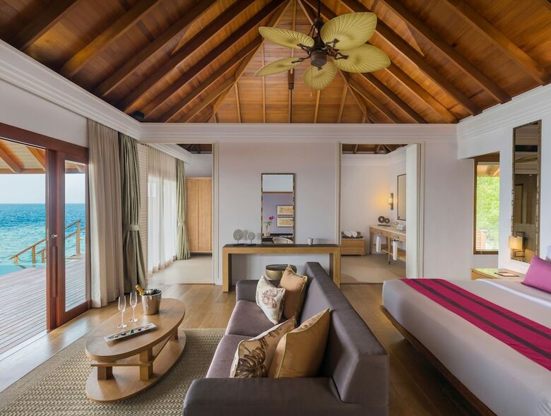 Hotel Dusit Thani Maldives