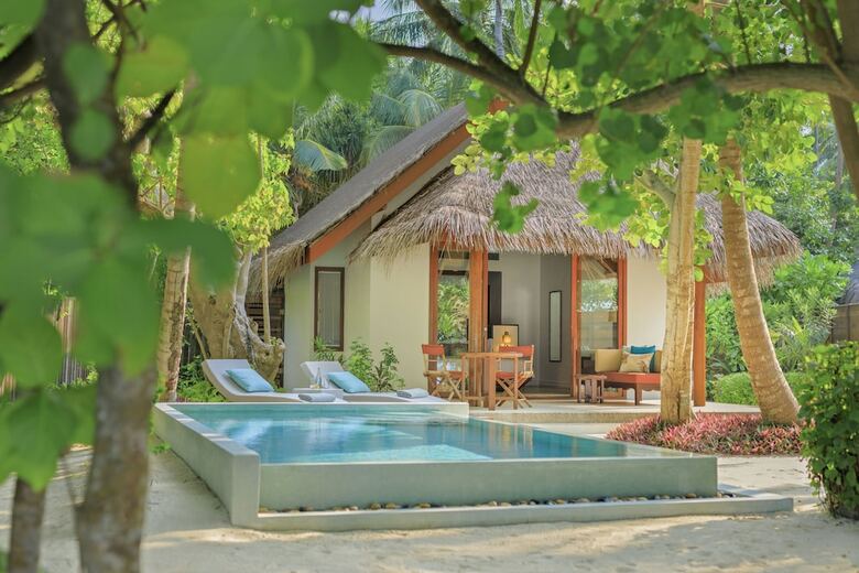 Hotel Dusit Thani Maldives