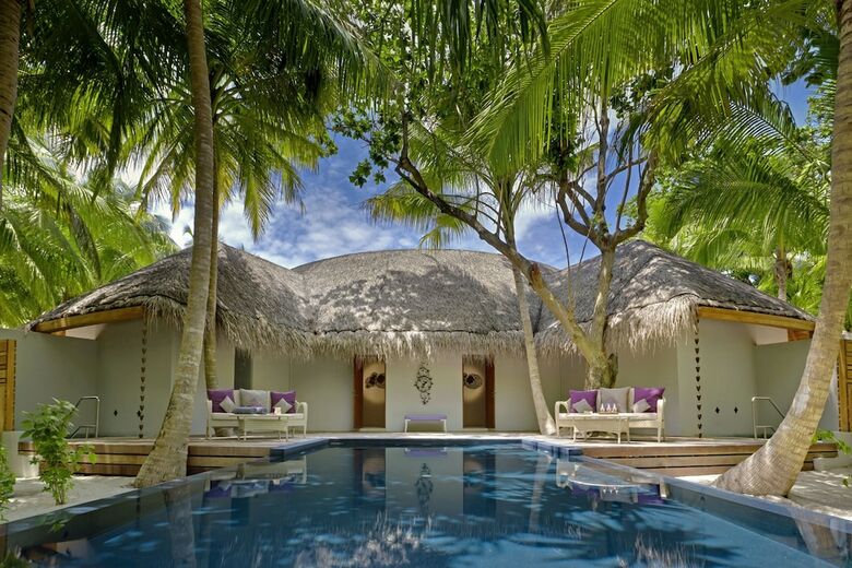 Hotel Dusit Thani Maldives