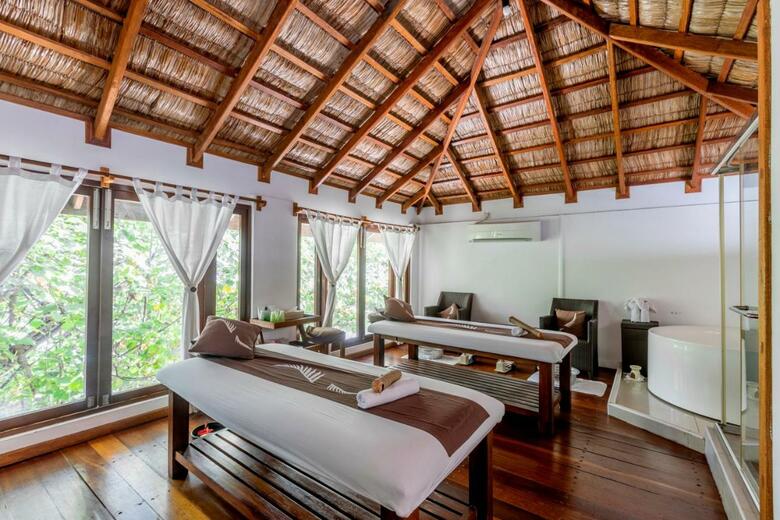 Hotel Reethi Beach Resort