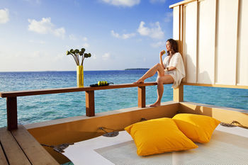 Hotel Angsana Resort & Spa Maldives Velavaru