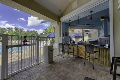 Spacious 4 Bed Pool Home Near Disney In Gated Resort