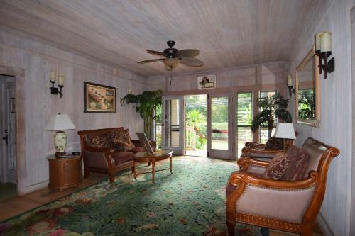 Poipu Bed And Breakfast Inn