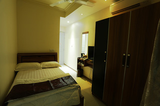 Hotel Surfview Raalhugandhu