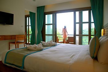 Hotel Montalay Beach Resort Koh Tao