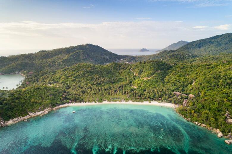 Hotel Haadtien Beach Resort