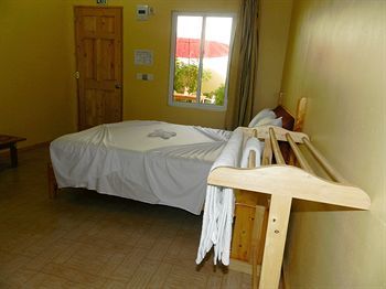 Hostal Picnic Inn
