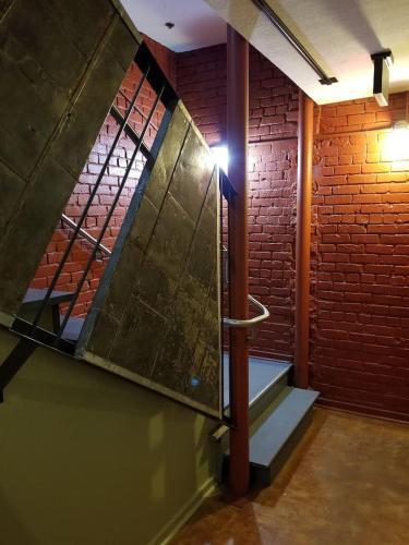 Apartamento Two-bedroom, Two-bath Industrial Apt In Nola C.b.d.
