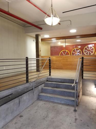 Apartamento Three-bedroom, Three-bath Industrial Apt In Nola C.b.d.