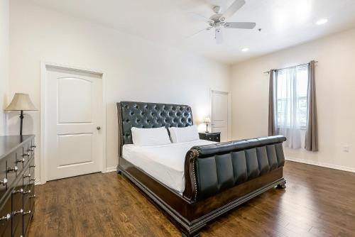 Aparthotel Carondelet Street Luxury Condos