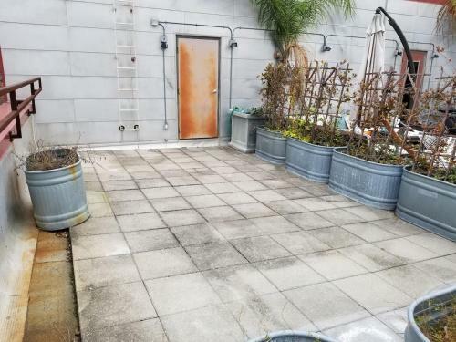 Apartamento Three-bedroom, Two-bath Industrial Apt In Nola C.b.d.