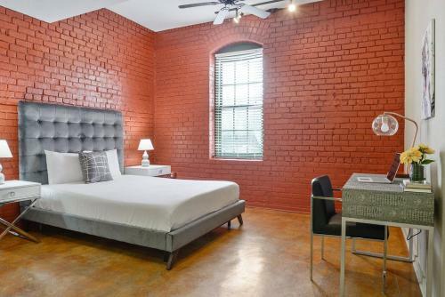 Apartamento Three-bedroom, Two-bath Industrial Apt In Nola C.b.d.