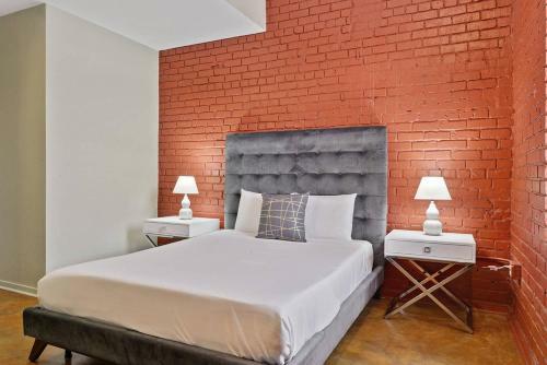 Apartamento Three-bedroom, Two-bath Industrial Apt In Nola C.b.d.