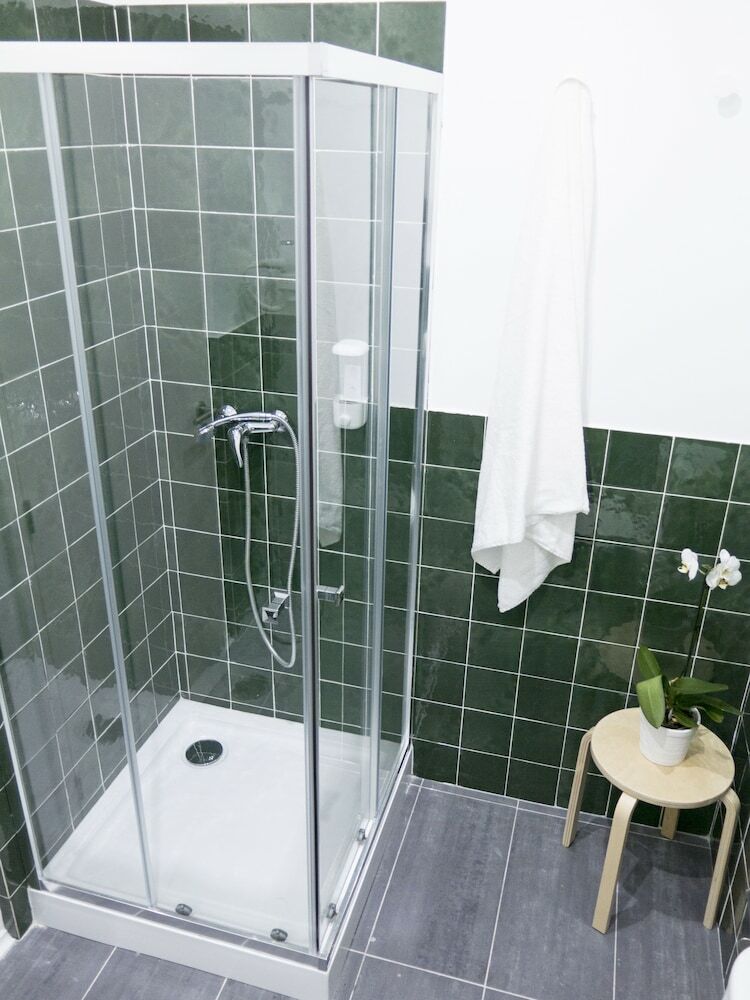 Hostal Lisbon Check-in Guesthouse