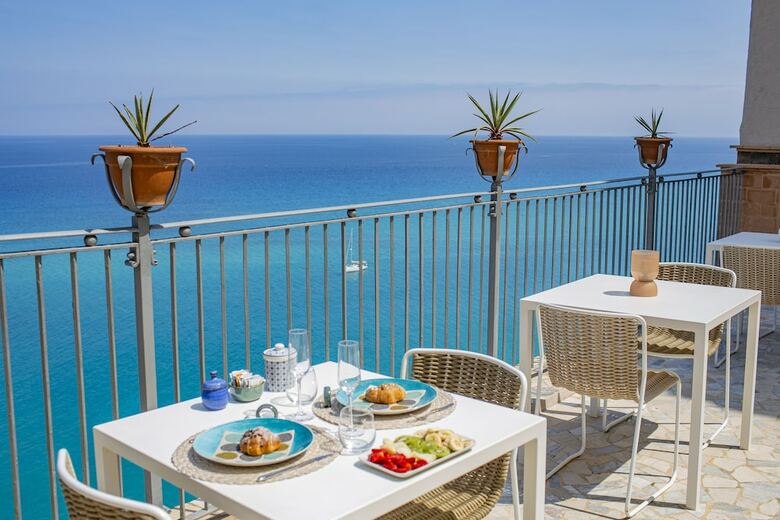 Hotel La Dolce Vita A Tropea