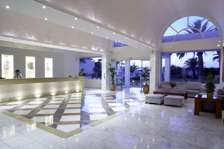 Hotel Avra Beach