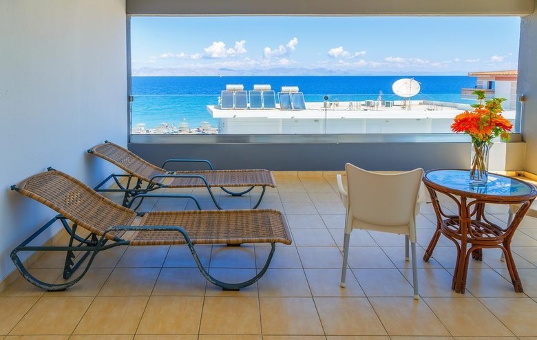 Hotel Dodeca Sea Resort