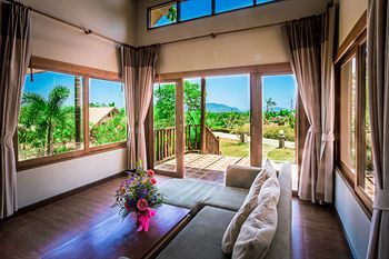 Hotel Chalong Chalet Resort & Spa