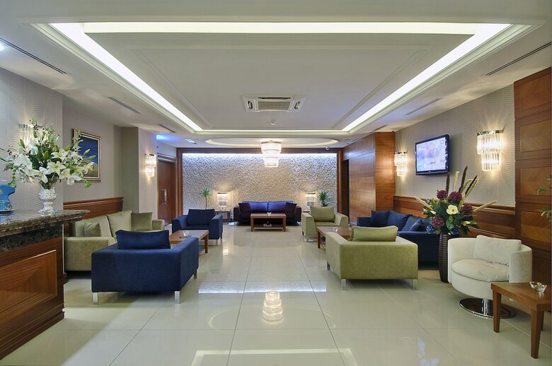 Tugcu Hotel Select