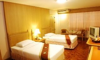 Hotel Silom Village Inn