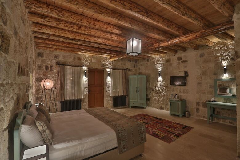 Hotel Acropolis Cave Suite