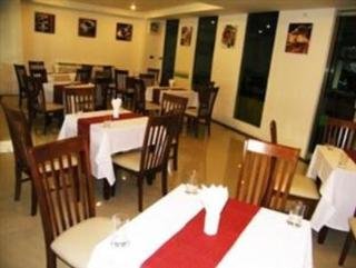 The Centric Ratchada Hotel