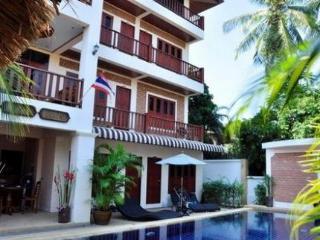 Hotel Baan Chayna Lounge Resort