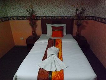 Tara Lake Airport Hotel
