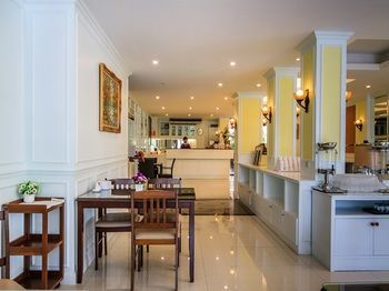 Tara Lake Airport Hotel