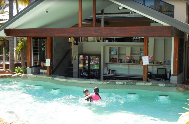 Blue Dolphin Holiday Resort