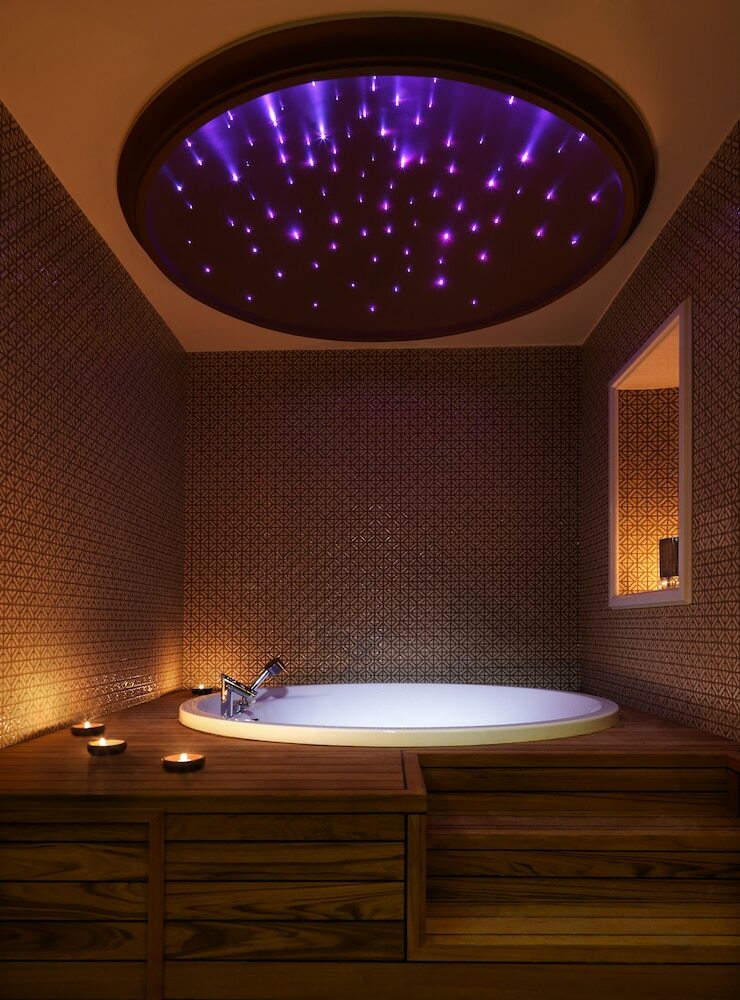 Jumeirah Bilgah Beach Hotel
